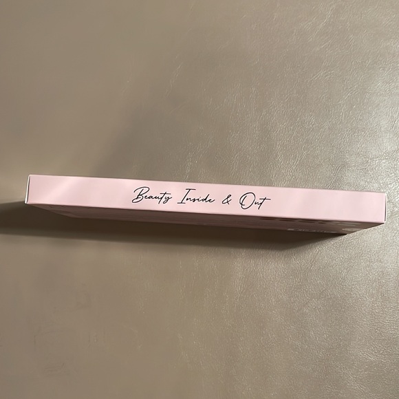 NIB 𝐷𝑜𝑚𝑖𝑛𝑖𝑞𝑢𝑒 𝚎𝚜𝚜𝚎𝚗𝚝𝚒𝚊𝚕𝚜 𝚎𝚢𝚎𝚜𝚑𝚊𝚍𝚘𝚠 𝚙𝚊𝚕𝚕𝚎𝚝 - Picture 12 of 12